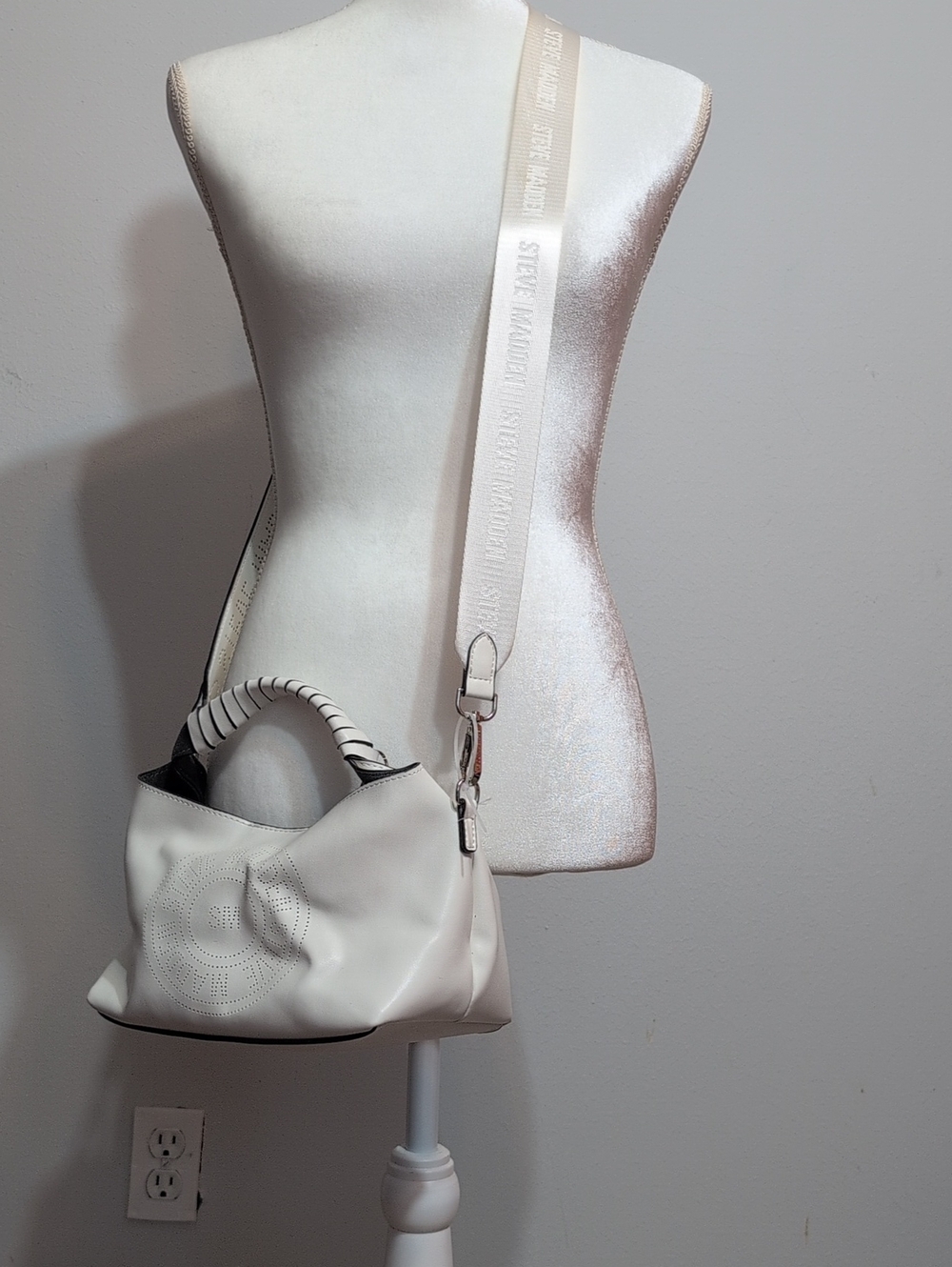 Steve Madden Cream-White Leather Shoulder Bag with Detachable Branded Strap